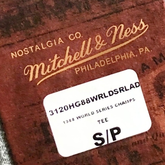 Mitchell & Ness, T Shirt, 1988, World Series Champions, LA Dodgers Size S, NEW - Picture 5 of 7